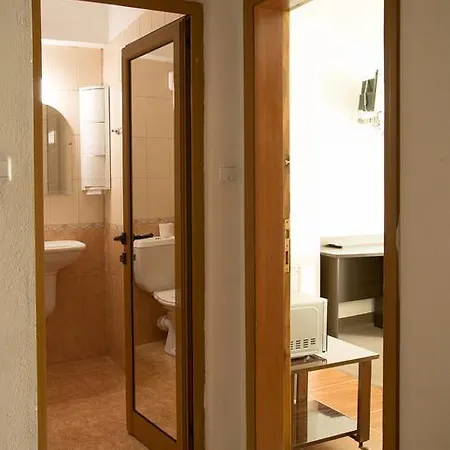 Paunovi 2* Primorsko