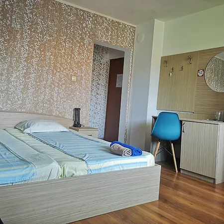 паунови 2* Приморско