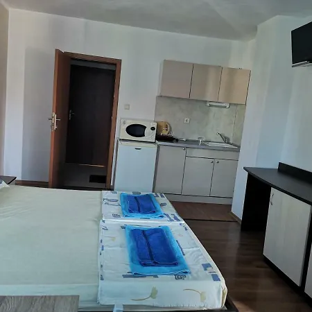Paunovi Guest house Primorsko