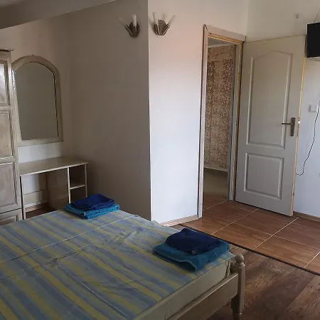 Guest house Paunovi 2*