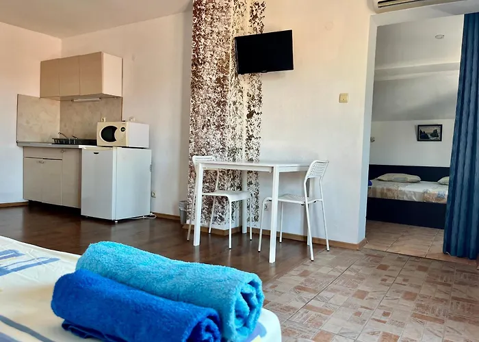 Paunovi Πριμόρσκο