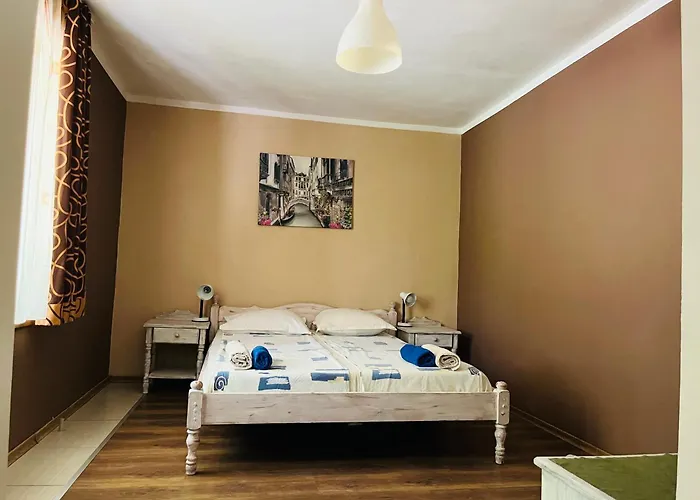 Paunovi 2* Πριμόρσκο